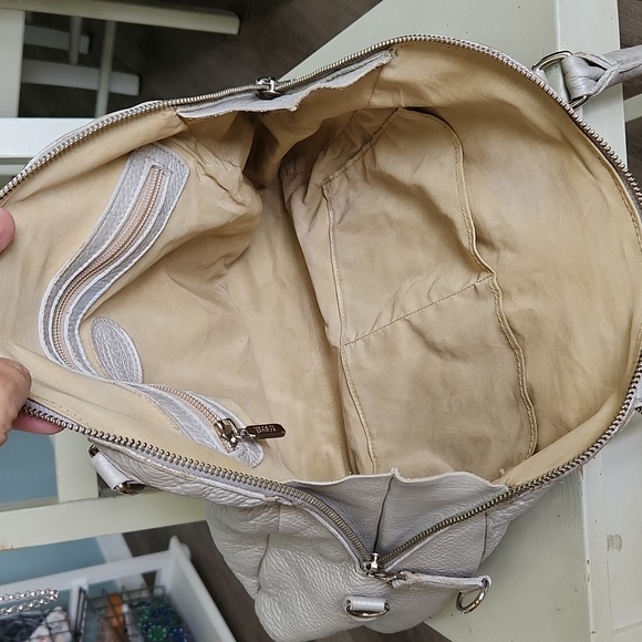 ROOTS Vintage Silver leather Shoulder bag - Picture 12 of 15